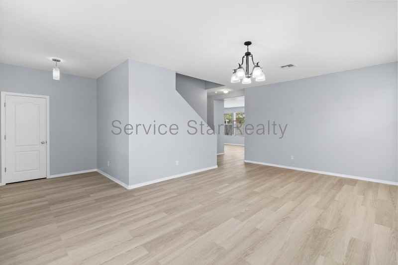 3448 E Merrill Ave - Photo 5 of 33
