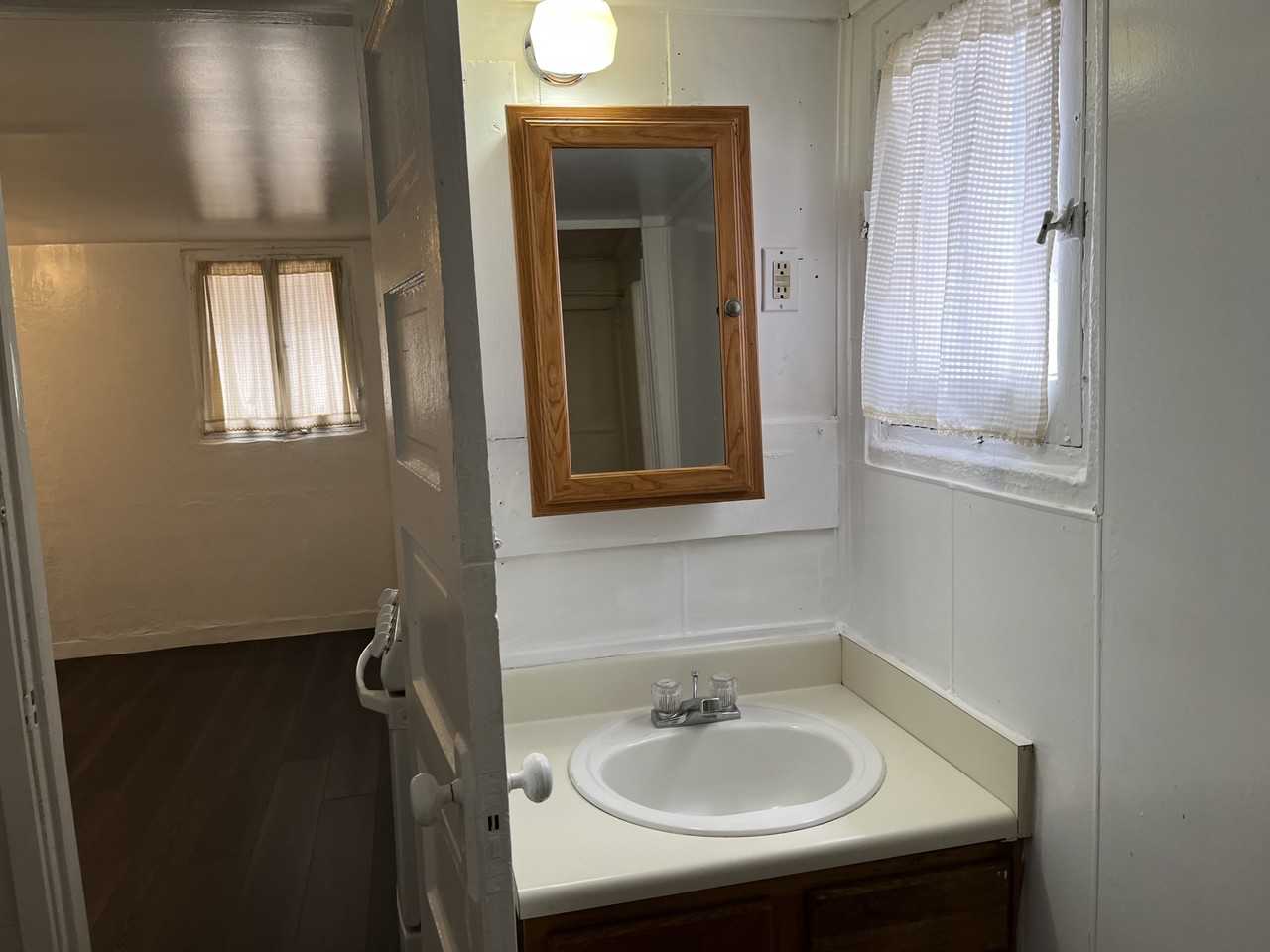 117 High St Ne - Photo 5 of 18