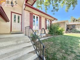featured image of 4733 S Willow St