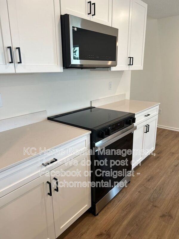 8716 Sw Edgewater Dr - Photo 4 of 16