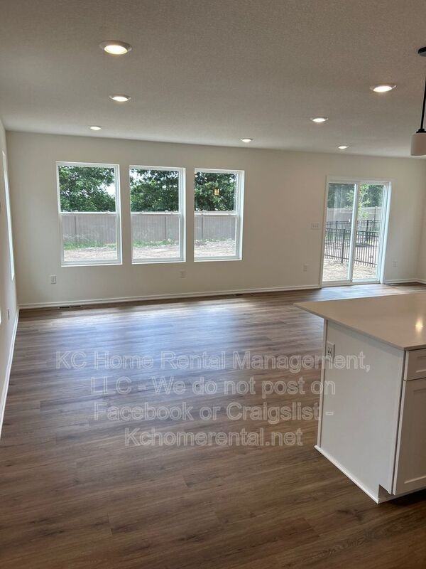 8716 Sw Edgewater Dr - Photo 5 of 16