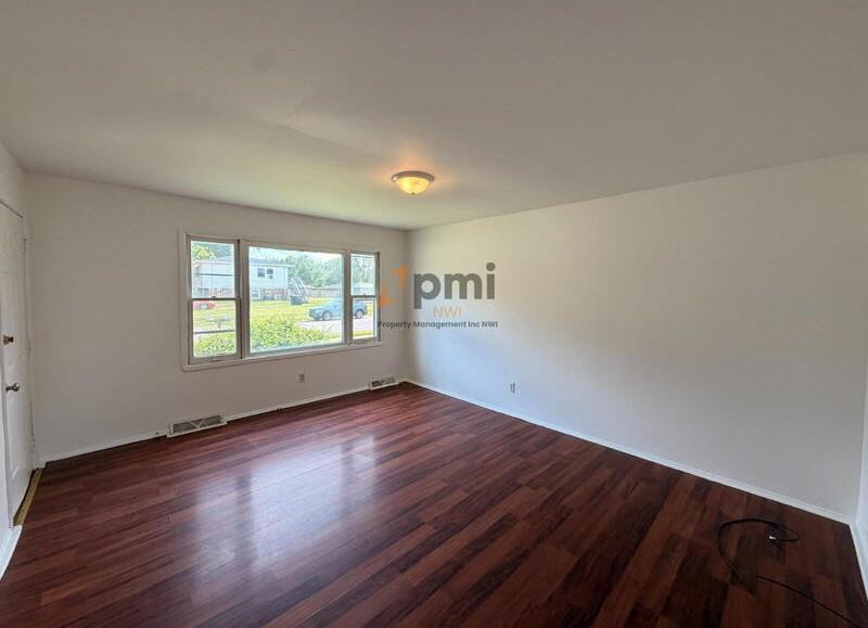 5588 Tulip Ave - Photo 2 of 12