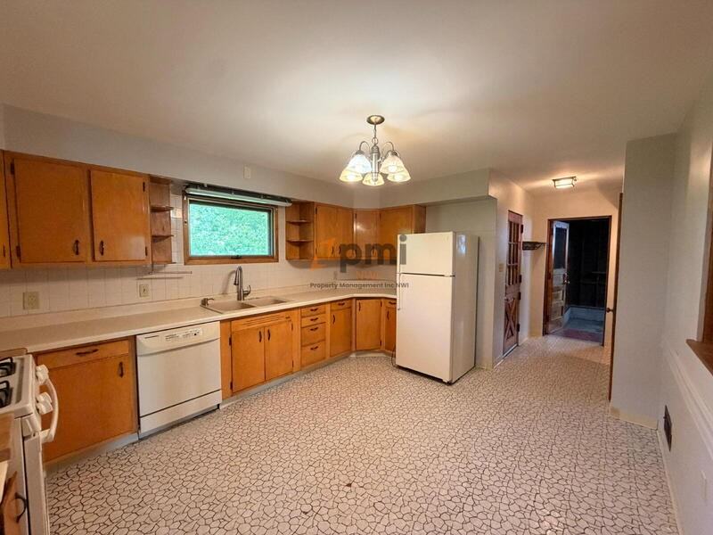 330 E 69th Pl - Photo 5 of 22