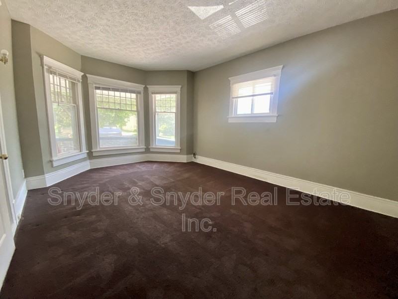 50 S Walnut St #1 - Photo 4 of 14