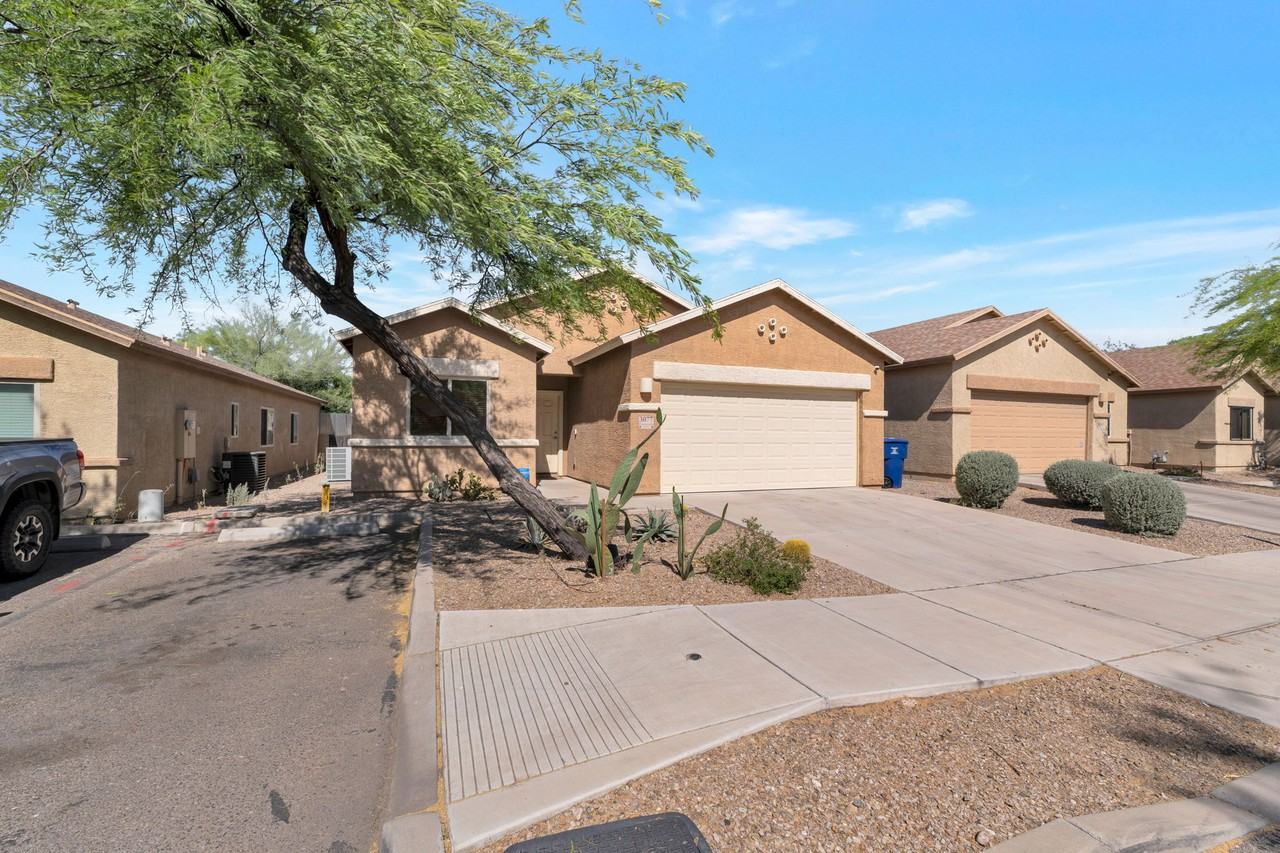 3077 N Desert Stone Pl - Photo 2 of 25
