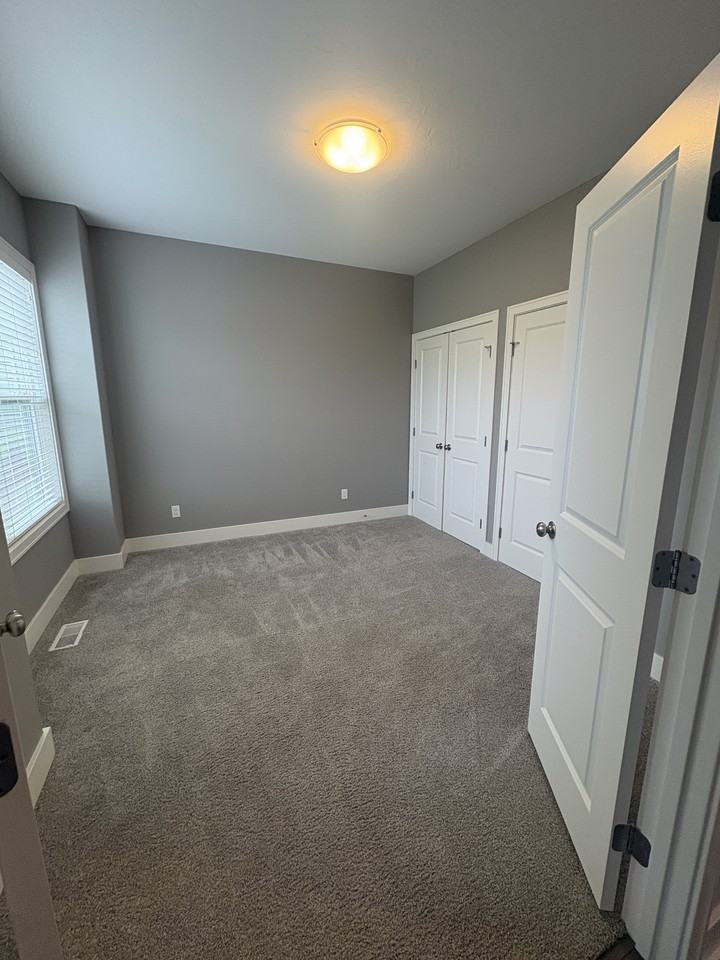 6105 W Wind Dr - Photo 3 of 34