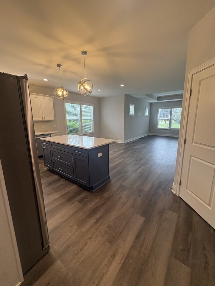 6105 W Wind Dr - Photo 5 of 31