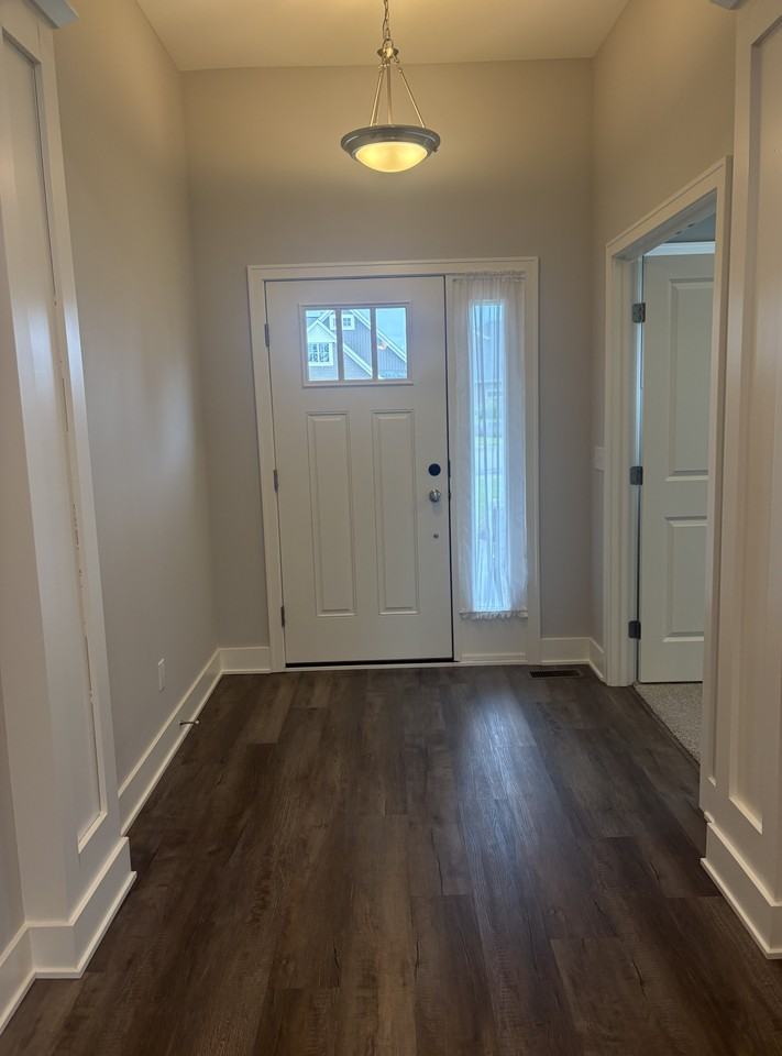 6105 W Wind Dr - Photo 3 of 31