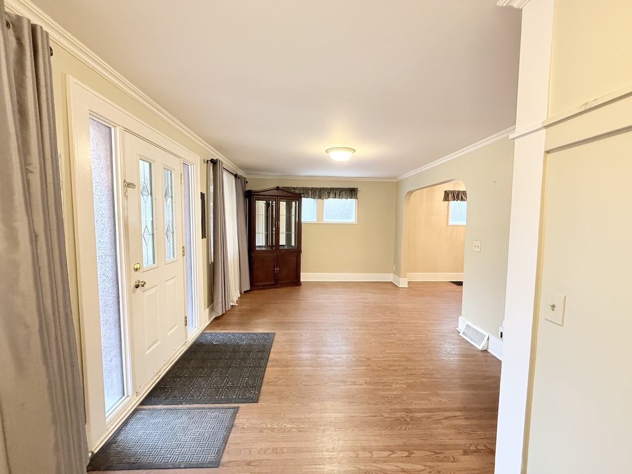 1515 Pelissier St - Photo 6 of 46