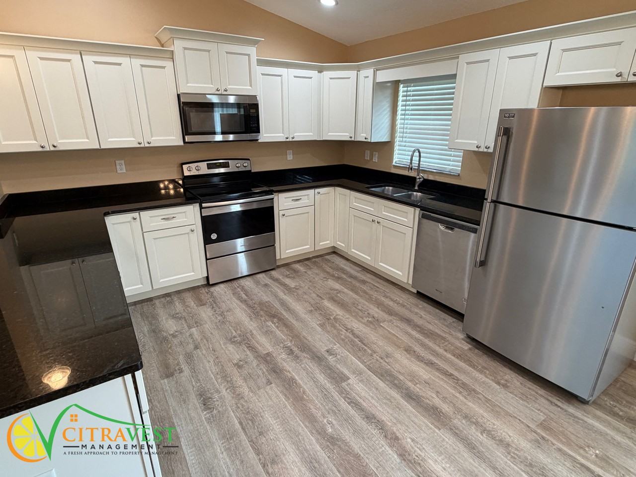 2468 W Vespero St - Photo 3 of 13