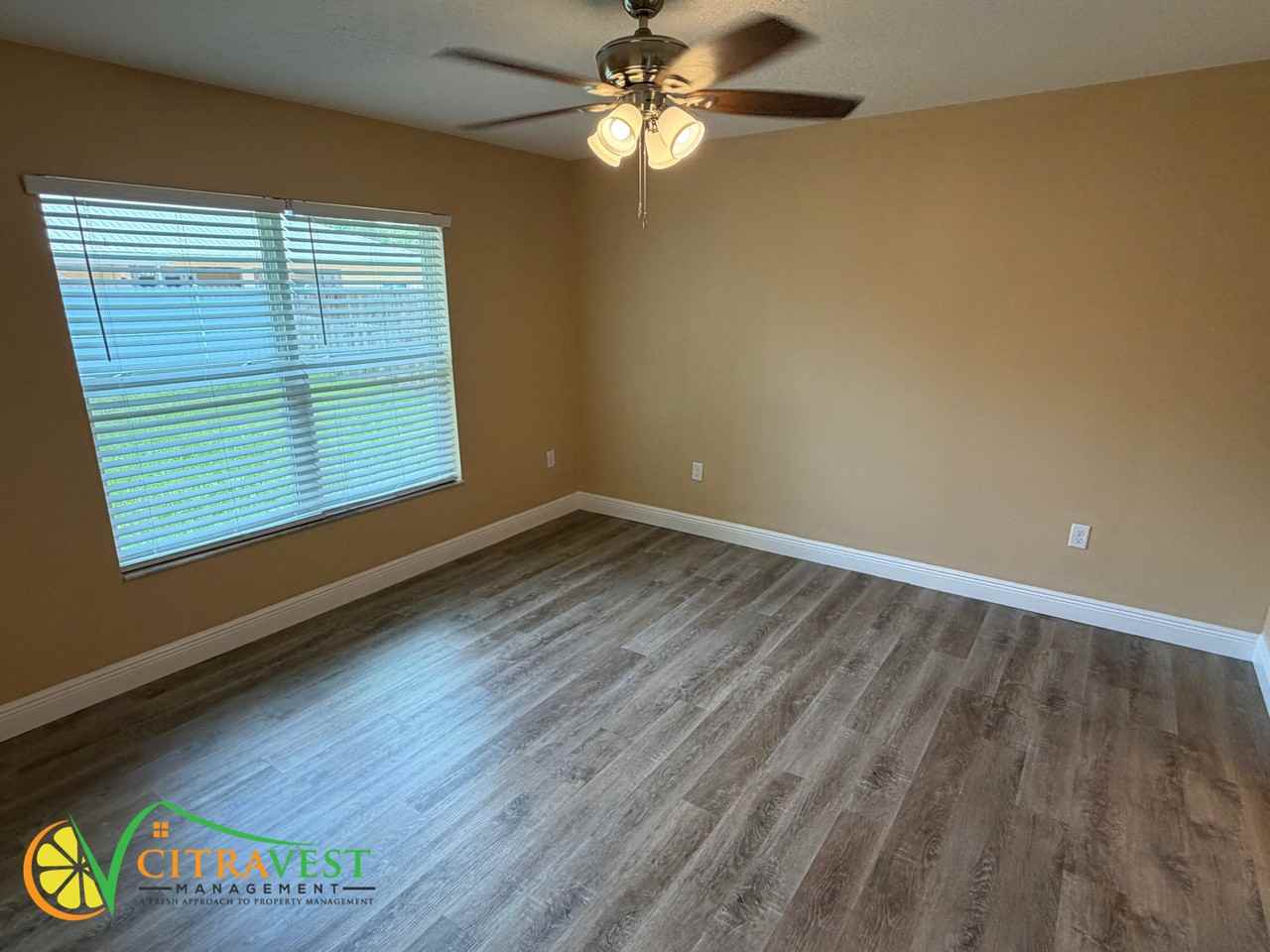 2468 W Vespero St - Photo 5 of 13