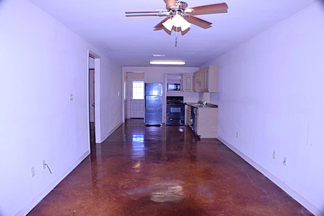 1115 Howell Rd #H - Photo 5 of 14