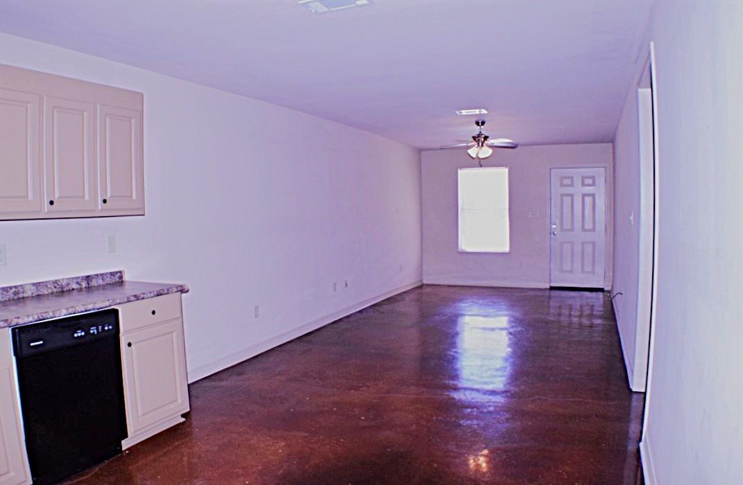 1115 Howell Rd #H - Photo 6 of 14
