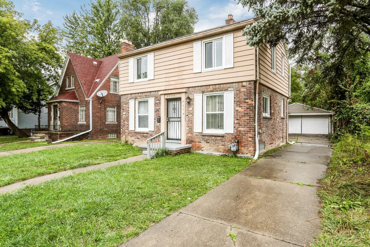 4374 Devonshire Rd - Photo 2 of 16