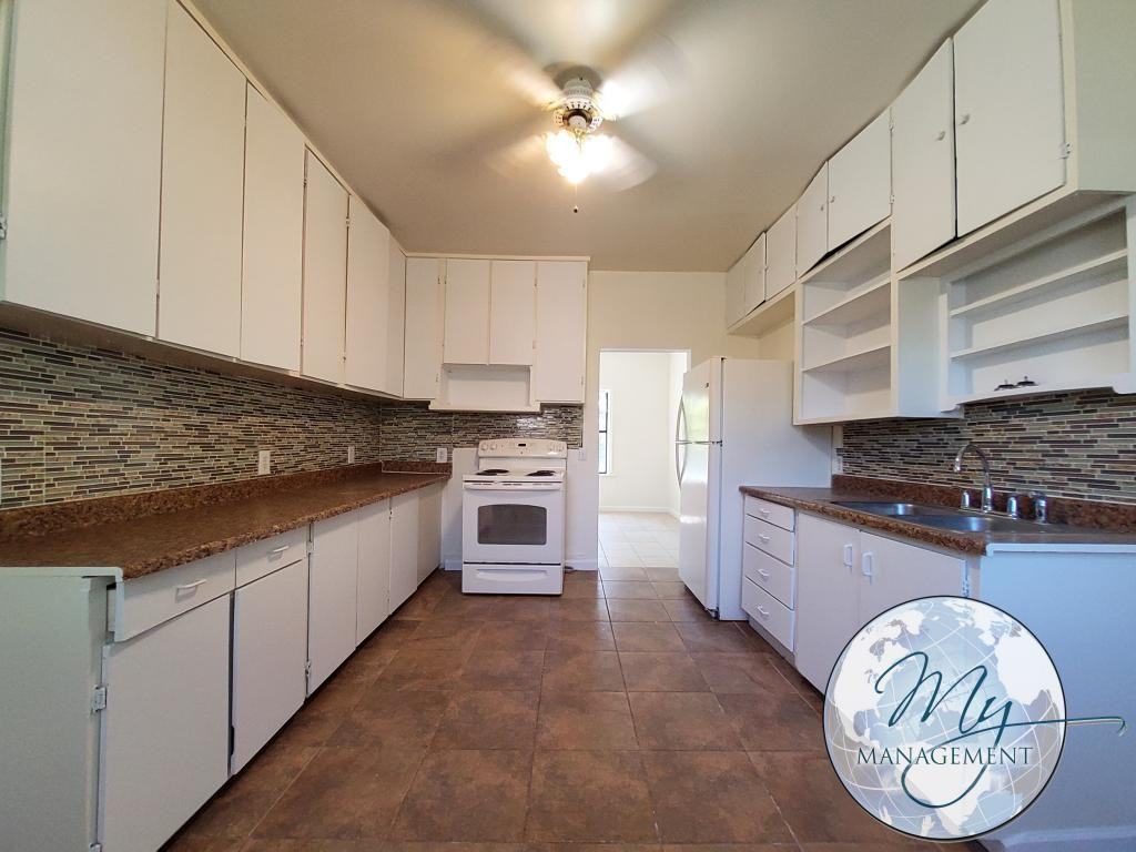 1901 K St - Photo 4 of 18