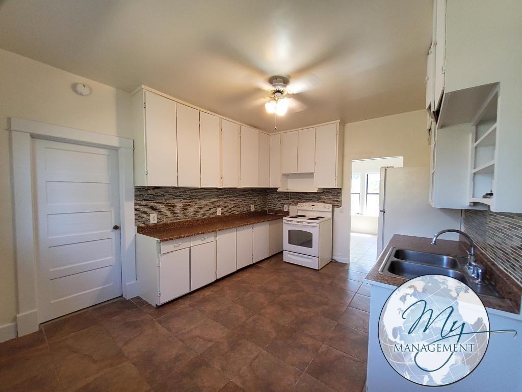 1901 K St - Photo 6 of 18