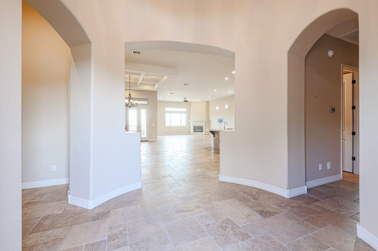 12439 E Lupine Ave - Photo 7 of 44