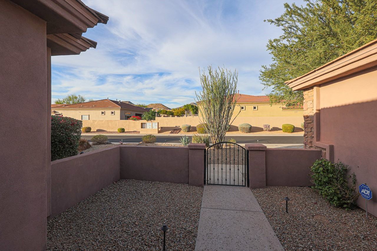 12439 E Lupine Ave - Photo 4 of 46