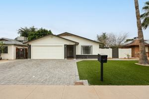 featured image of 3837 W Acapulco Ln
