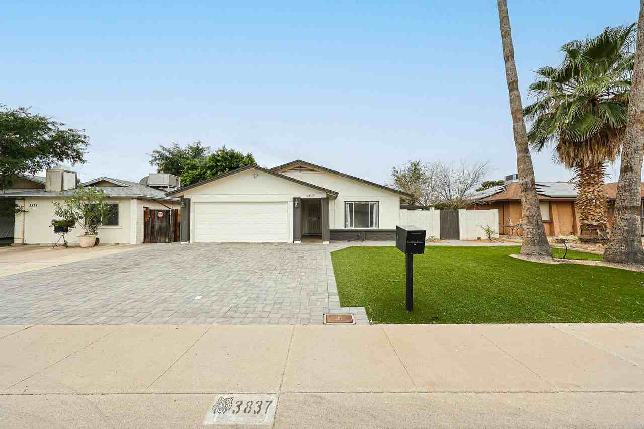 3837 W Acapulco Ln - Photo 2 of 31