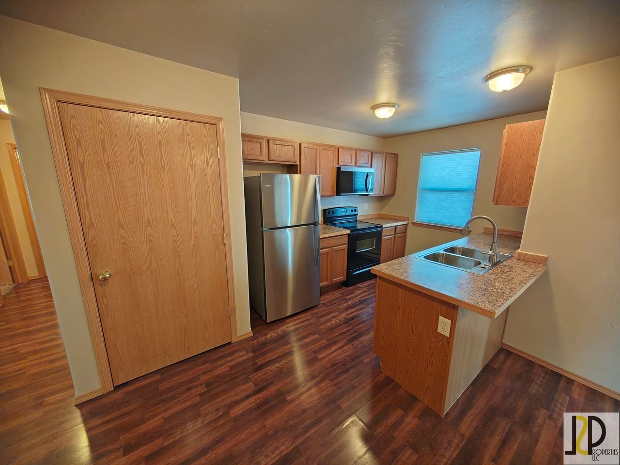 605 Schley Ave #C - Photo 2 of 14