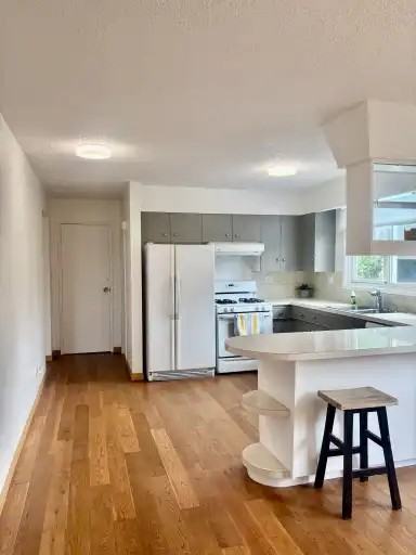 11427 44a Ave Nw - Photo 7 of 14