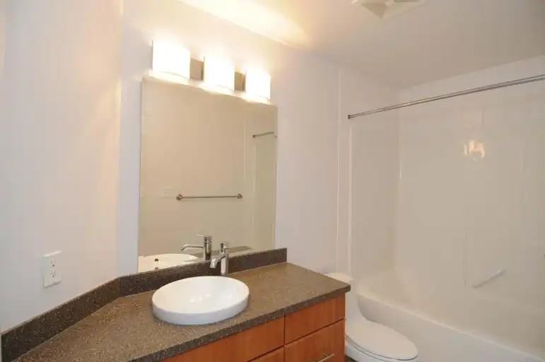 10333 112 St Nw #513 - Photo 5 of 8
