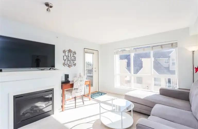1576 Grant Ave #403 - Photo 5 of 10