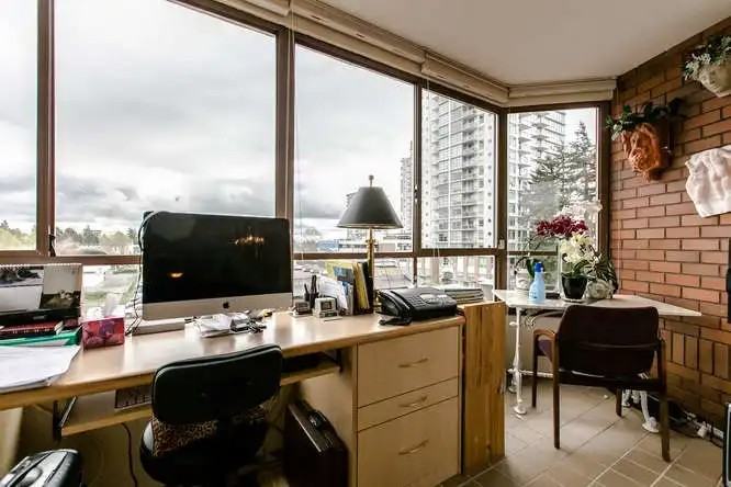 15111 Russell Ave #512 - Photo 4 of 9