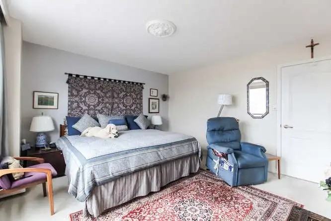 15111 Russell Ave #512 - Photo 6 of 9