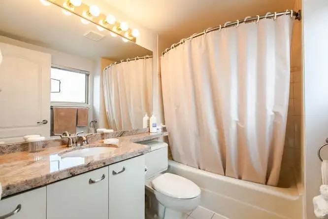 15111 Russell Ave #512 - Photo 7 of 9
