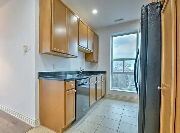 1225 Riverside Dr W #508 - Photo 3 of 9