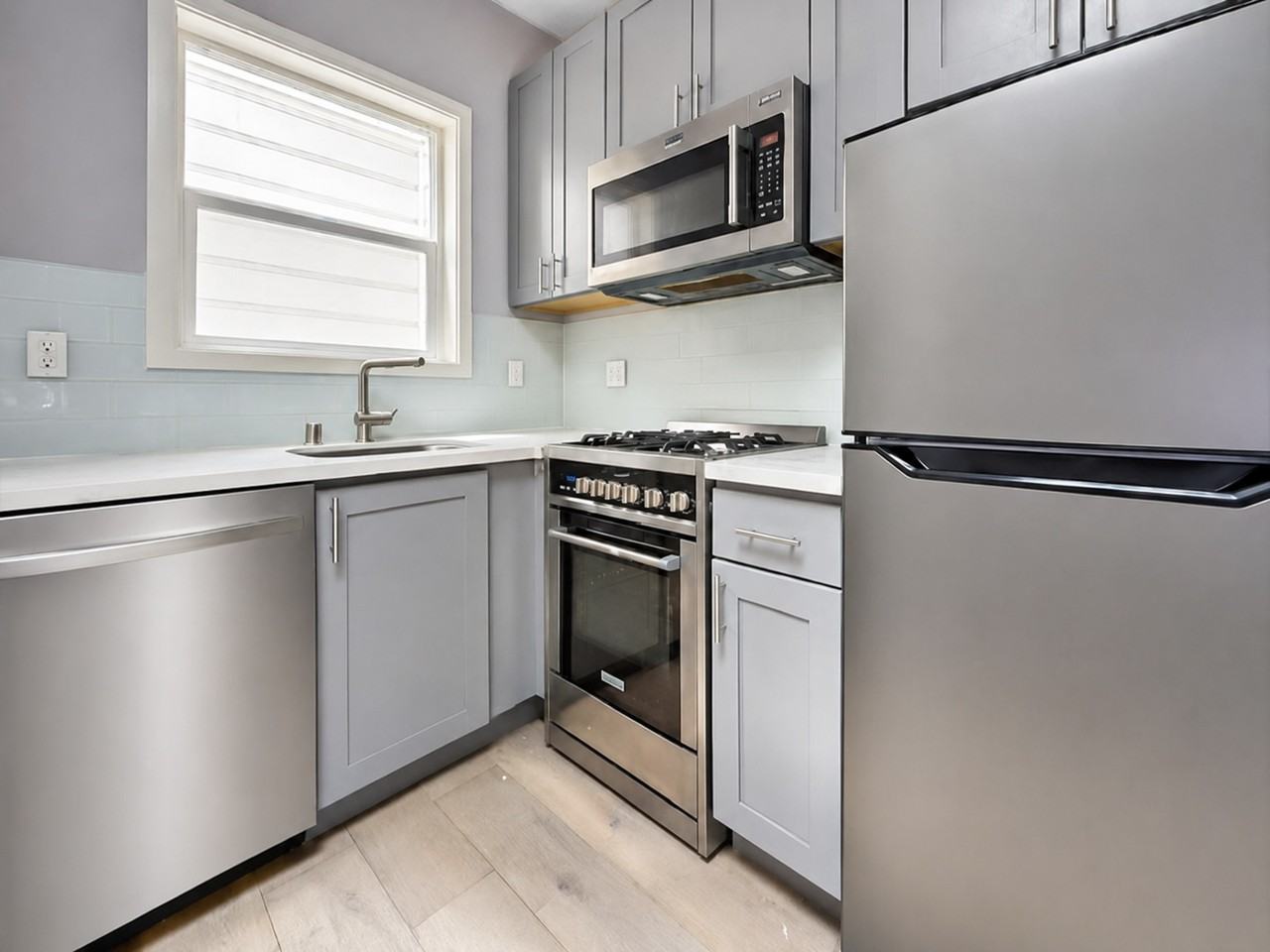 490 Francisco St #6 - Photo 4 of 11