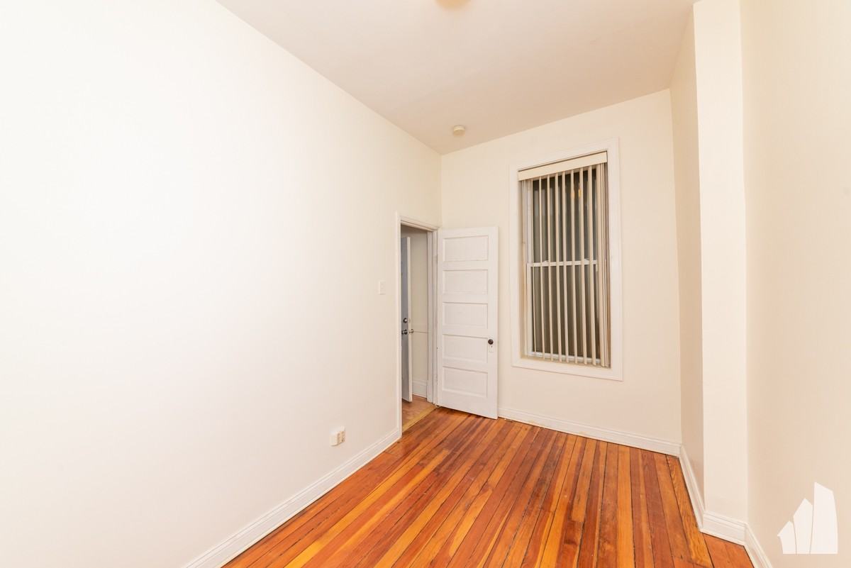 3300 S Racine Ave #3 - Photo 7 of 18