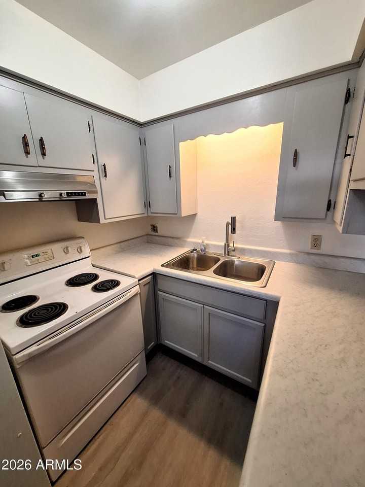36 W Pasadena Ave #2 - Photo 7 of 13