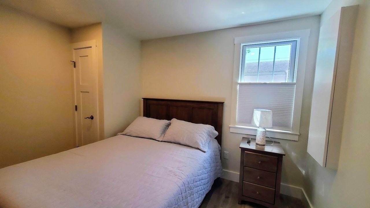 102 Grand Ave - Photo 5 of 13