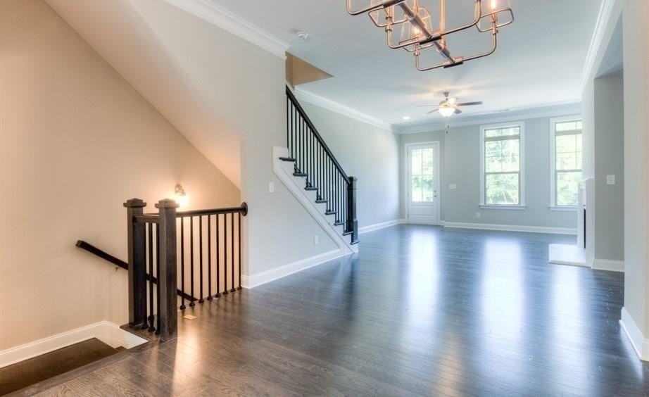 2286 Mclean Chase Se - Photo 6 of 32
