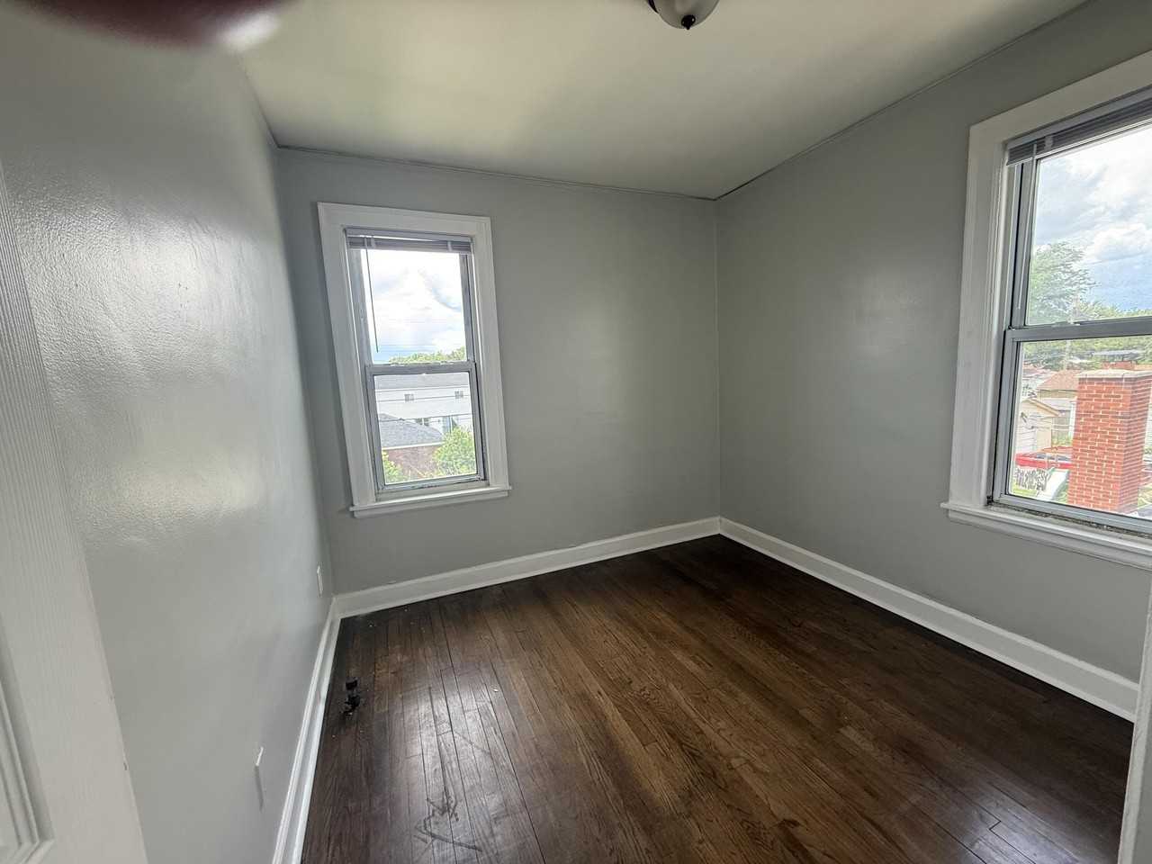 6037 Appoline St #4 - Photo 5 of 8