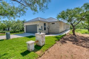 3217 Douglas Dr - Photo 1 of 1