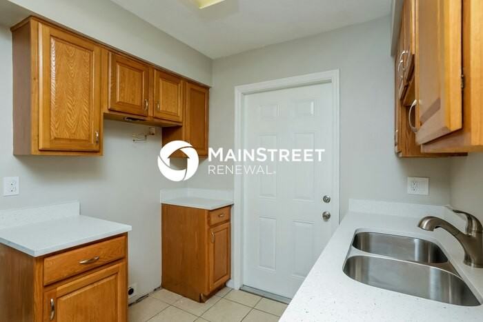 1672 Lucy Terry Ave - Photo 7 of 23