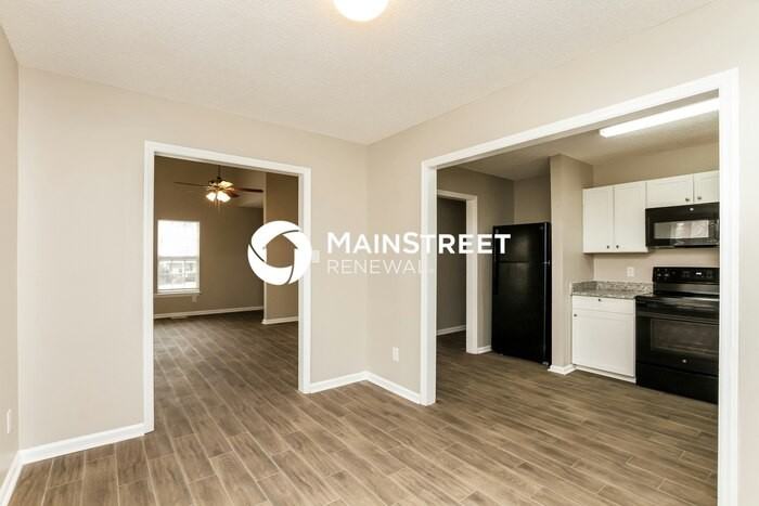 7843 Katherine Dr - Photo 7 of 17