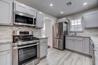 1155 N Main St - Photo 1 of 1