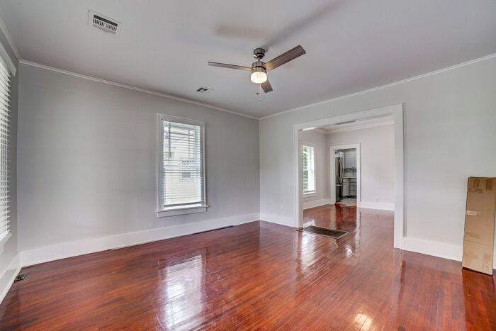 1155 N Main St - Photo 6 of 23
