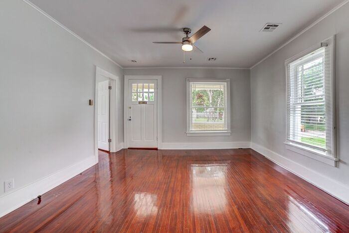 1155 N Main St - Photo 7 of 23