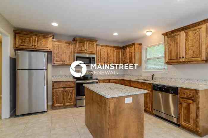 18521 E 20th Street Ct - Photo 5 of 17