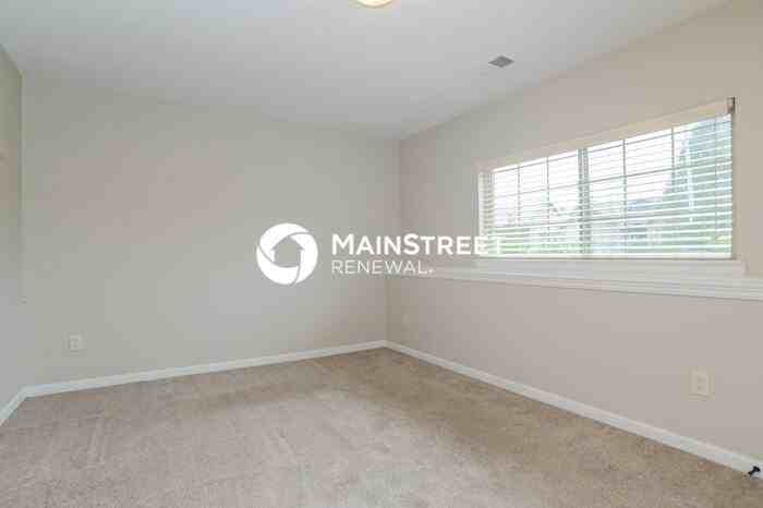 18521 E 20th Street Ct - Photo 7 of 17