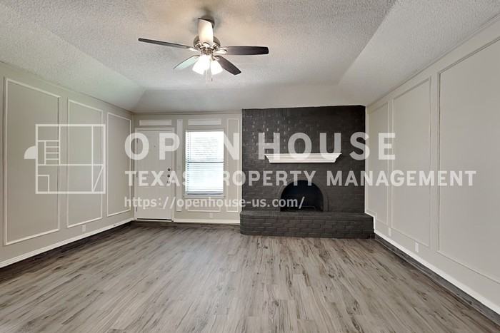 4113 Chestnut St - Photo 5 of 20
