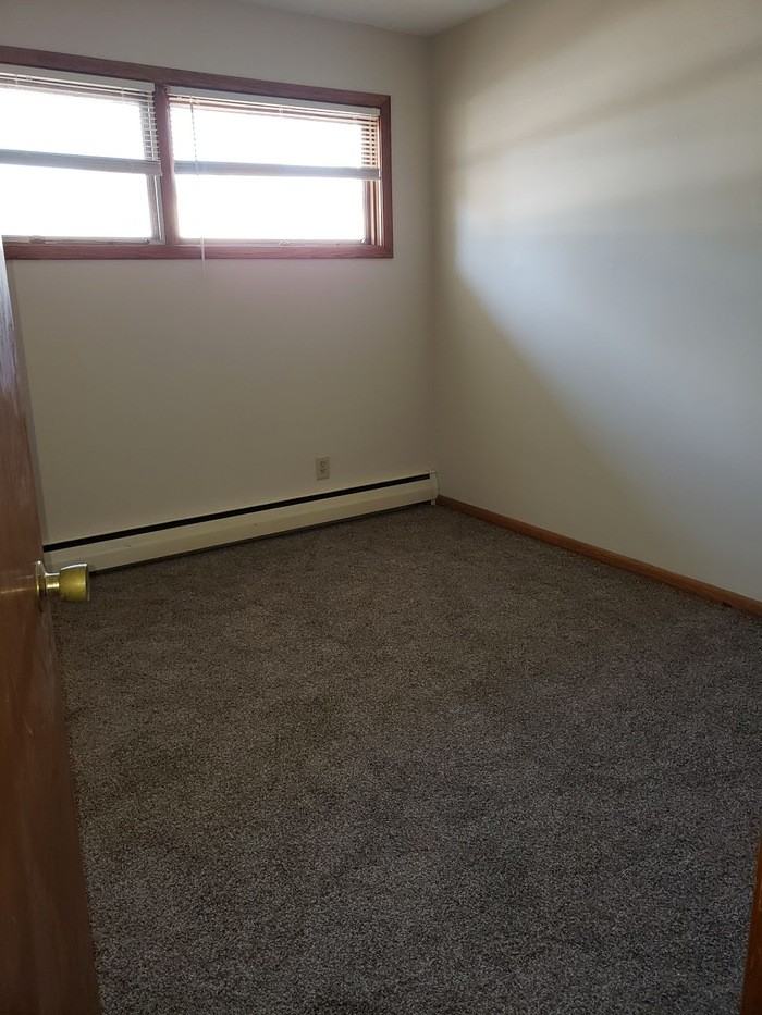 1831 Stinson Pkwy #7 - Photo 3 of 3
