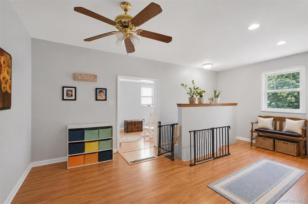 7 Idlewild Ave #B - Photo 5 of 23