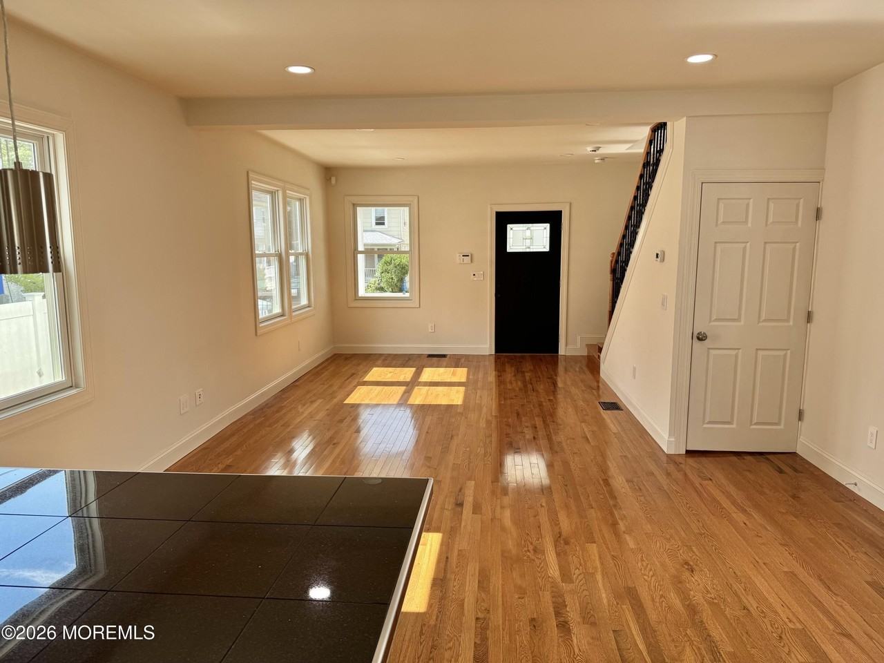 13 Locust Ave - Photo 4 of 21